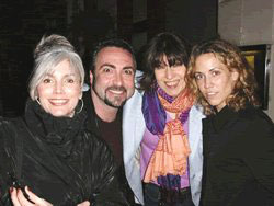Emmylou Harris, Rique, Chrissy Hynde and Sheryl Crow - London 2001